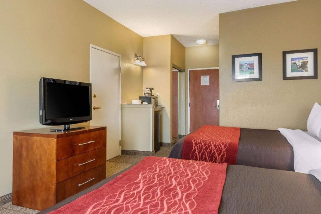 Hotel Comfort Dfw Airport North 2*